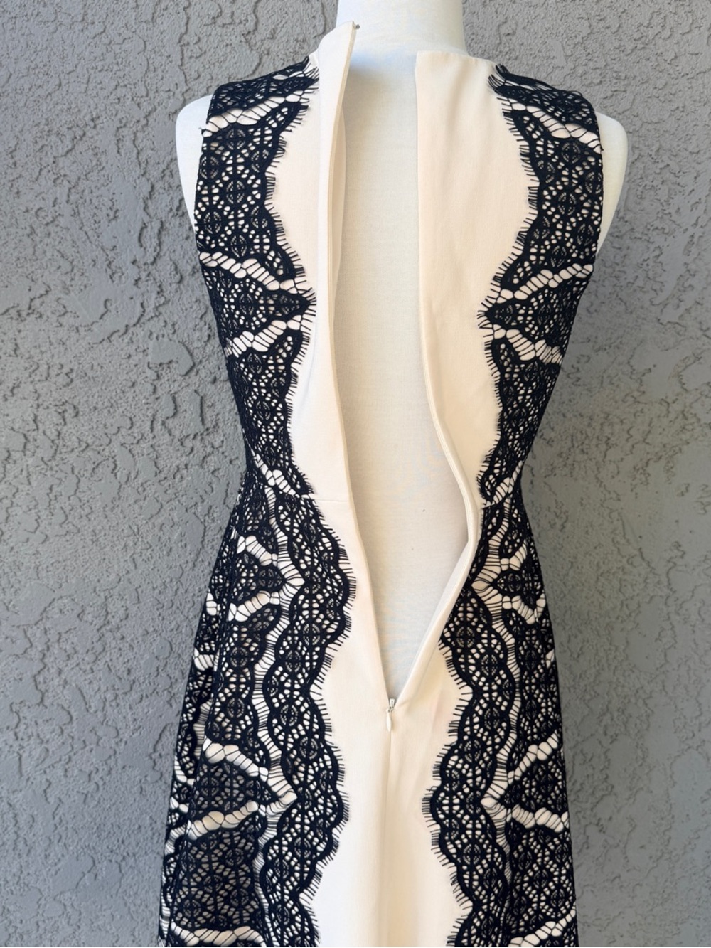 Diane von Furstenberg DVF Daniella Fit & Flare Dress Cream with Black Lace Sz 2 - Picture 5 of 12